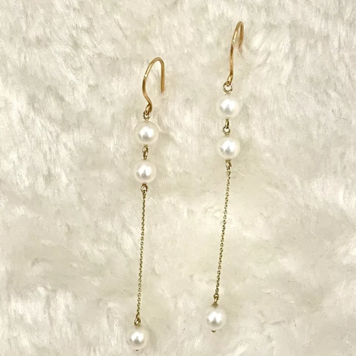 Perleøreringe i 14kt guld med 6-7 mm japansk akoya perle